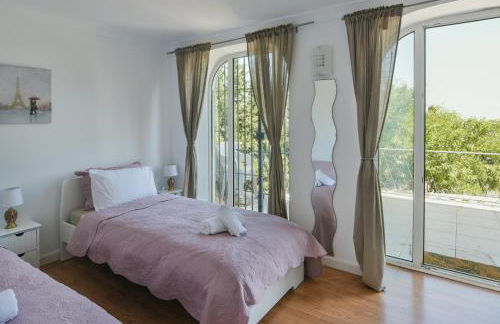 Heated pool and fantastic views BBQ Beach 5 mins - Photo 34