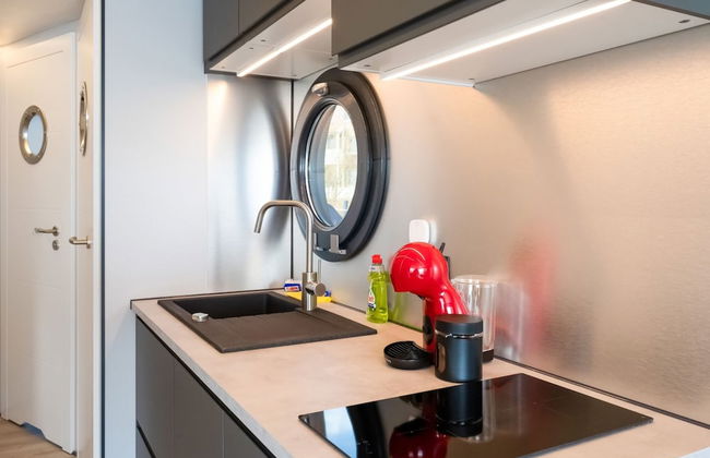 Beautiful Houseboat in Marina of Volendam - Foto 28