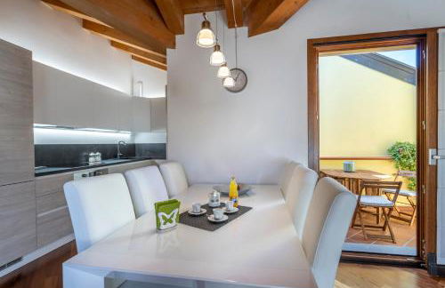 GuestHost - New Deal - APT with Terrace & Netflix - Foto 24