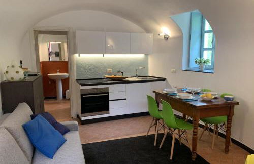 1 Bed Cottage Sleeps 4 Private Garden - Pool - Photo 7