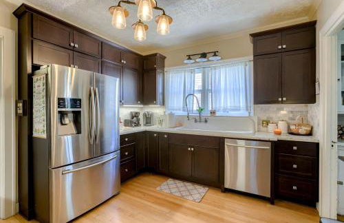 Hot Tub Midtown Omaha Fire Pit Close to Zoo - Foto 23