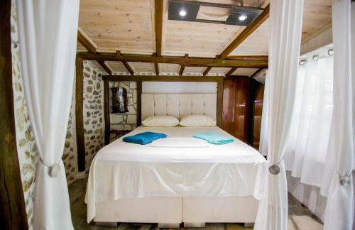 Roxani Aqua Bliss - Serene Garden Getaway - Foto 34