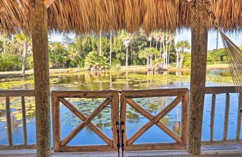 Riverfront Merritt Island Bungalow with Dock and Deck - Foto 27