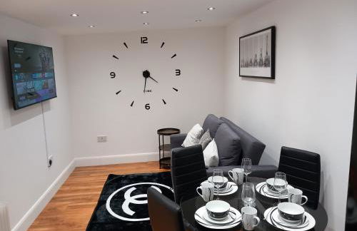 Heronsgate GH013 - Photo 1