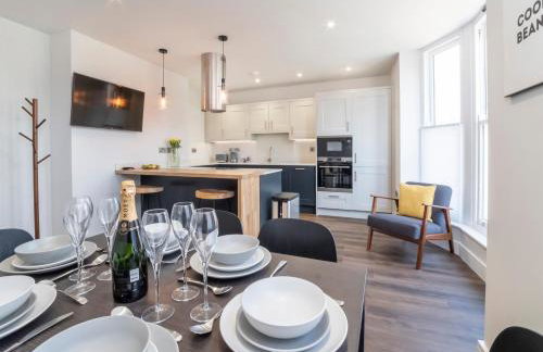 The Old Hotel - Photo 2