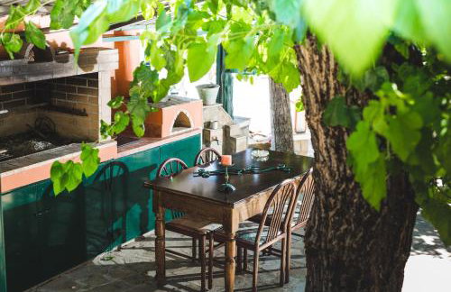 Litheon House - Photo 29