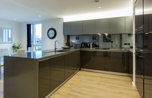 2 Bed Property Close to Heathrow Airport - Foto 18