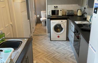 Howe - Newly refurbished 2 bedroom flat Free Parking - Foto 8