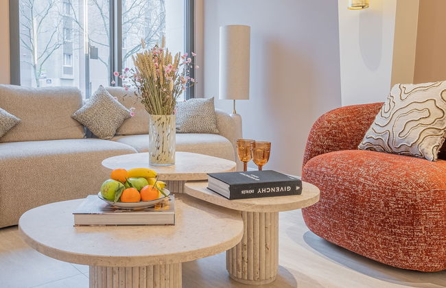 Yuna Porte Maillot - ApartHotel - Photo 4