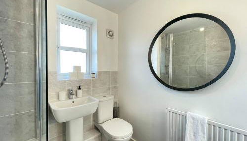 Modern,Cosy Flat near QE Hospital&Uni of Birminghm - Foto 2, towels, Shower