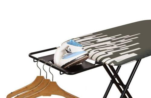 Tranquil Riverfront Retreat - Foto 54