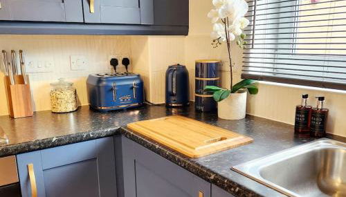 Modern Home2Home - Easy Centre Access & Free Parking - Foto 3