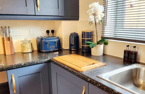 Modern Home2Home - Easy Centre Access & Free Parking - Foto 3