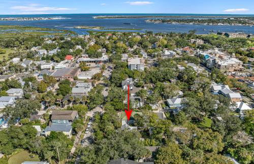 Secret Garden Hideaway l Walk to DNTN l Sleeps 8 - Foto 71