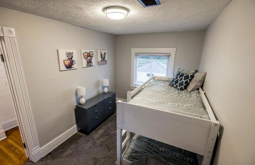 Lakeside Vineyard Farmhouse - Foto 40