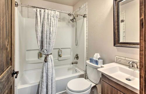 Unique Mtn Getaway with Stunning Outdoor Area! - Foto 20