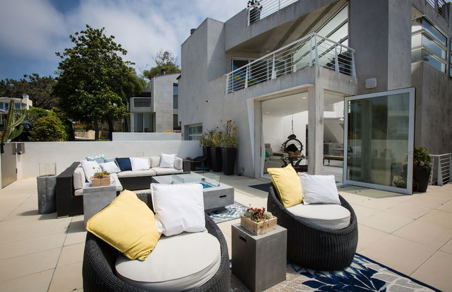 Modern Del Mar Beach Home - Photo 31