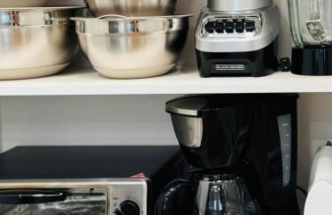 3BR Oasis DT ORL, Full Kitchen & Fenced Yard! - Foto 31