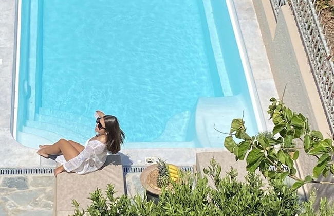 Oniropetra Luxury Suites - Foto 1