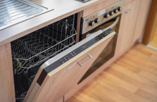 FEWO-LAVEES moderne zentrale FeWo nahe OMV Wacker Kliniken Burg -Eigener Eingang-Schlüsselloser Check in - Foto 31