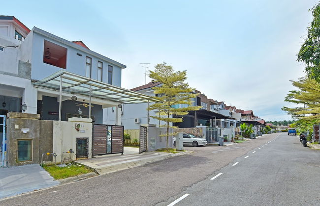 OYO Home 90532 Casa Azlinda Muslim - Foto 32