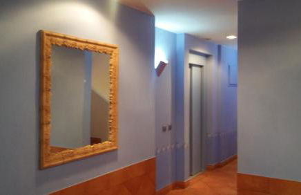 Passeig Maritim Apartment - Photo 42