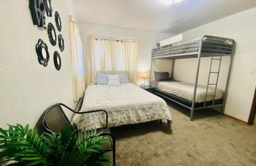 Family friendly, 3 bedroom house, with king bed for up to 15 - BBQ - Internet - jet tub - Foto 19