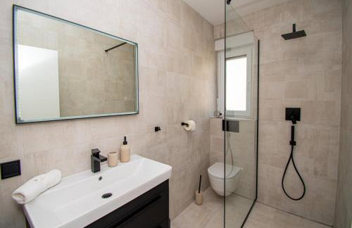 Villa Mina with a private pool in Pula - Photo 26