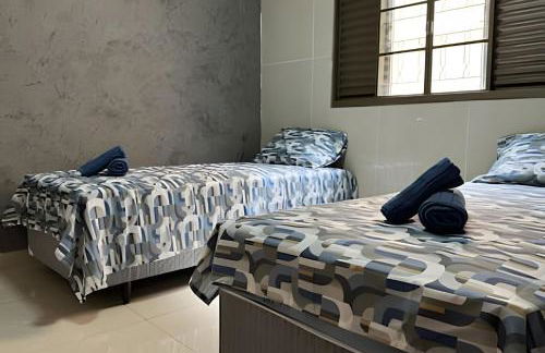 Espaçosa casa próxima ao Centro - Foto 11