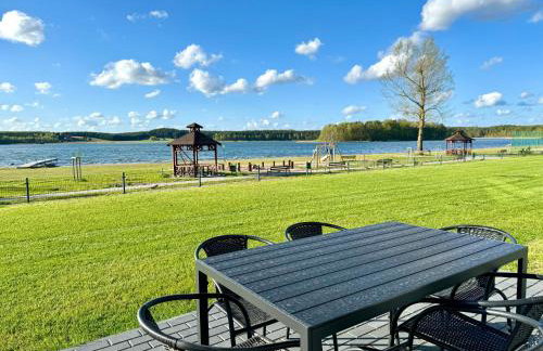 Domki nad jeziorem u Izy z balią ogrodową - Foto 5