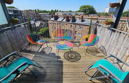 Roof Terrace, 2-bed 2-bath, Stoke Newington - Foto 33