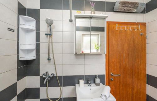 Villa Petmat - with private pool and 6 bedrooms - Photo 67