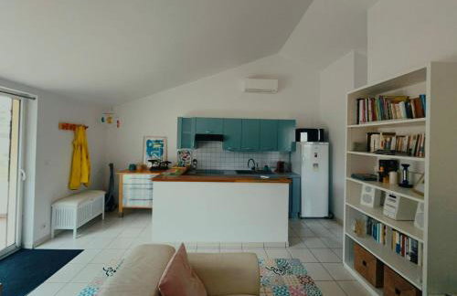 Charmante petite maison entre ville et campagne avec piscine - Foto 5