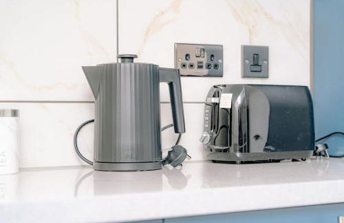 Stylish Luxury 2-Bed Newly Renovated flat - Foto 15