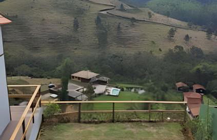 Recanto dos Canários - CHALÉ 1 - Foto 1