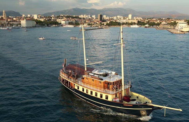 Balade en bateau dans Split au coucher de soleil - Foto 6