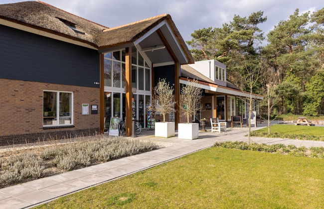 Bungalow in Veluwe Near Harderwijk - Photo 1