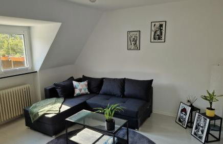 Zentrale, ruhige Ferienwohnung am Bergmannsheil KH Wlan & Self-Check-in - Foto 1