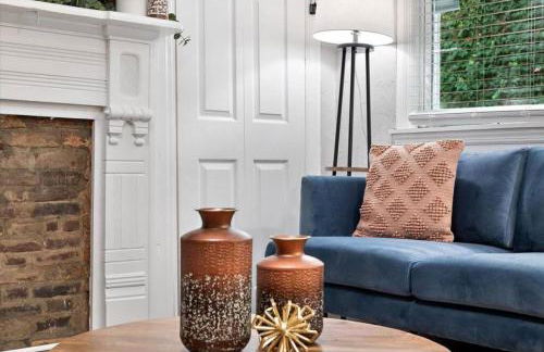 Cozy Southside Pitt home w/ Pool Table +Yard - Foto 5