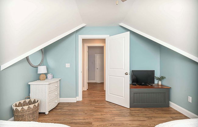 Maritime Meadows Charming Resort-style Home! - Photo 3