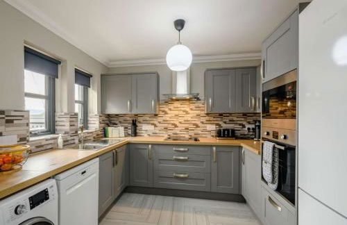 Westertonhill Lodge - 3 Double Bedrooms Sleeps 8 With Private Hot Tub Hire Available - Foto 8