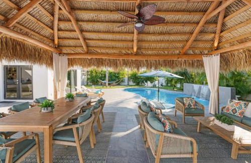 Tiki Hut Paradise Mins to Beach w Fire Pit - Foto 36