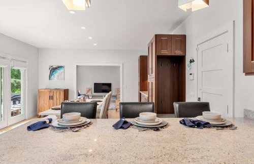 Family Friendly Home Mins to Beach and Downtown - Photo 12