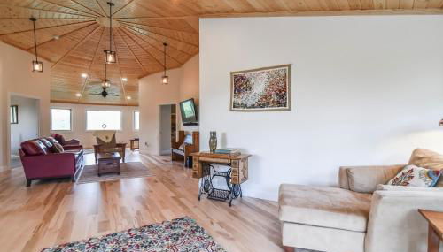 Skytop Chalet Pet Friendly, Hot Tub and Views - Foto 2