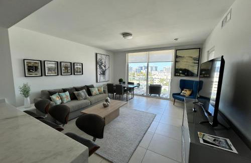 The Glamour of Upscale Downtown Ft. Lauderdale - Foto 12