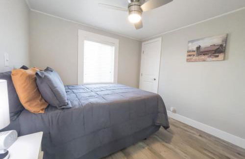 Country Living 3BR with fenced yard on Mooney - Foto 12