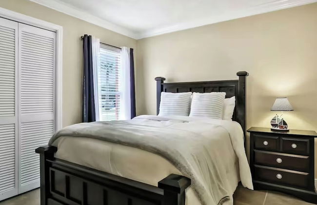 Renovated 3BR Dog Friendly Pond View W/D - Foto 31