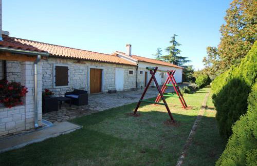 Authentisches Steinhaus mit Garten, Grill, Spielplatz, Trampolin - Foto 34