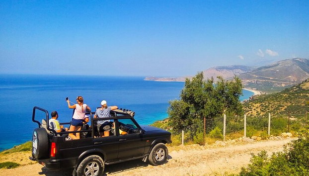 Rhodes Self Drive 4x4 Expedición al desierto y almuerzo tradicional - Foto 3