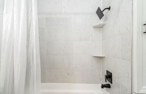 Flow - Sleeps 8 - Mins to Broadway and Germantown - Foto 19